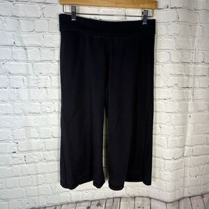 Patagonia Serenity Capris Womens Medium Black Hiking Outdoors 21561